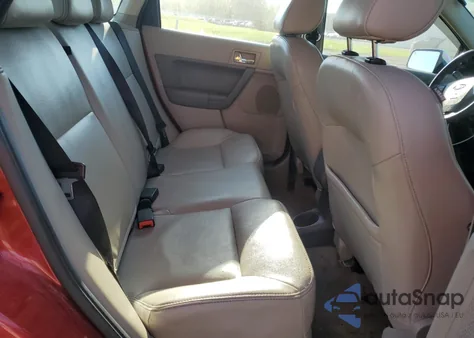 2010 Ford Focus Sel z USA, uszkodzony, nr VIN 1FAHP3HN8AW267875